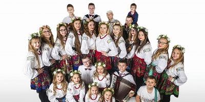 Noc Świętojańska z „Łaźnią”. Wianki, wianki, Guzowianki