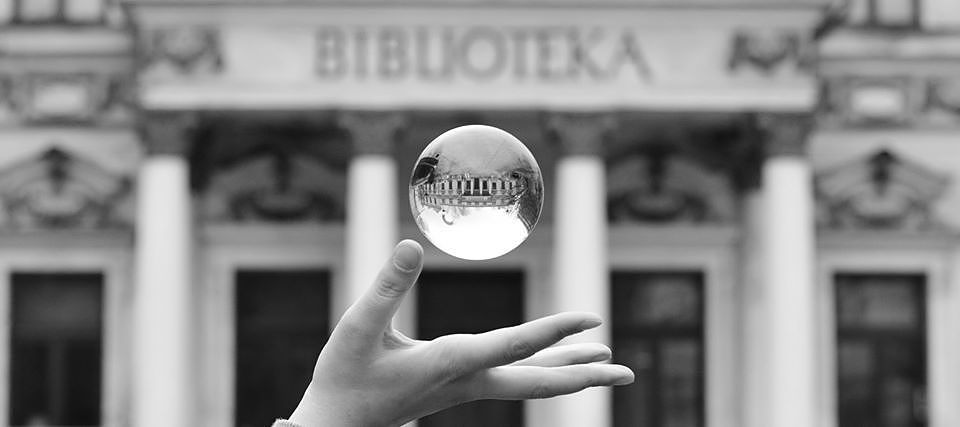 Tymczasem w Miejskiej Bibliotece Publicznej...